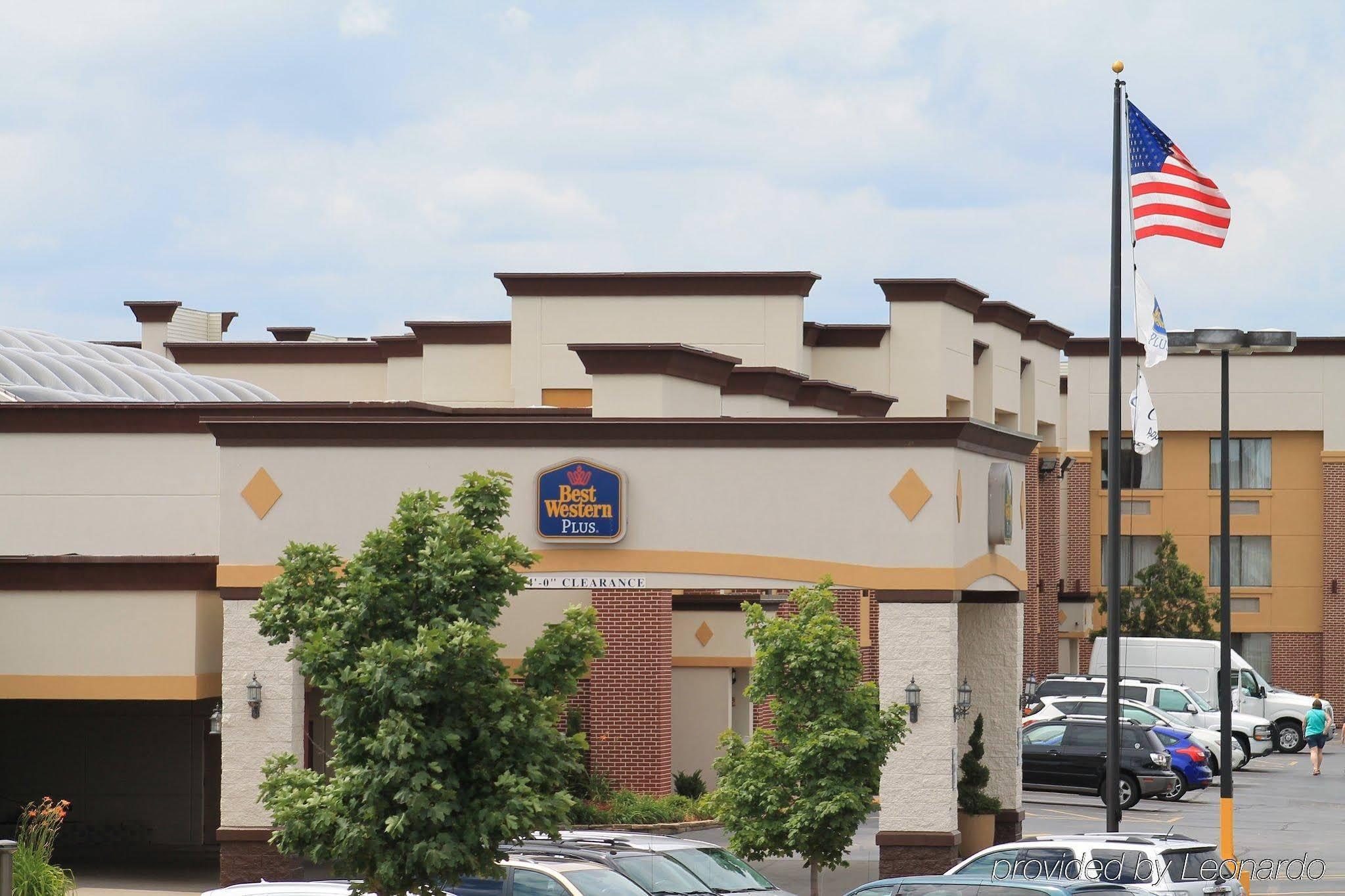 Best Western Plus Milwaukee Airport Hotel & Conference Center Екстер'єр фото