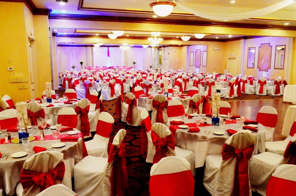 Best Western Plus Milwaukee Airport Hotel & Conference Center Екстер'єр фото