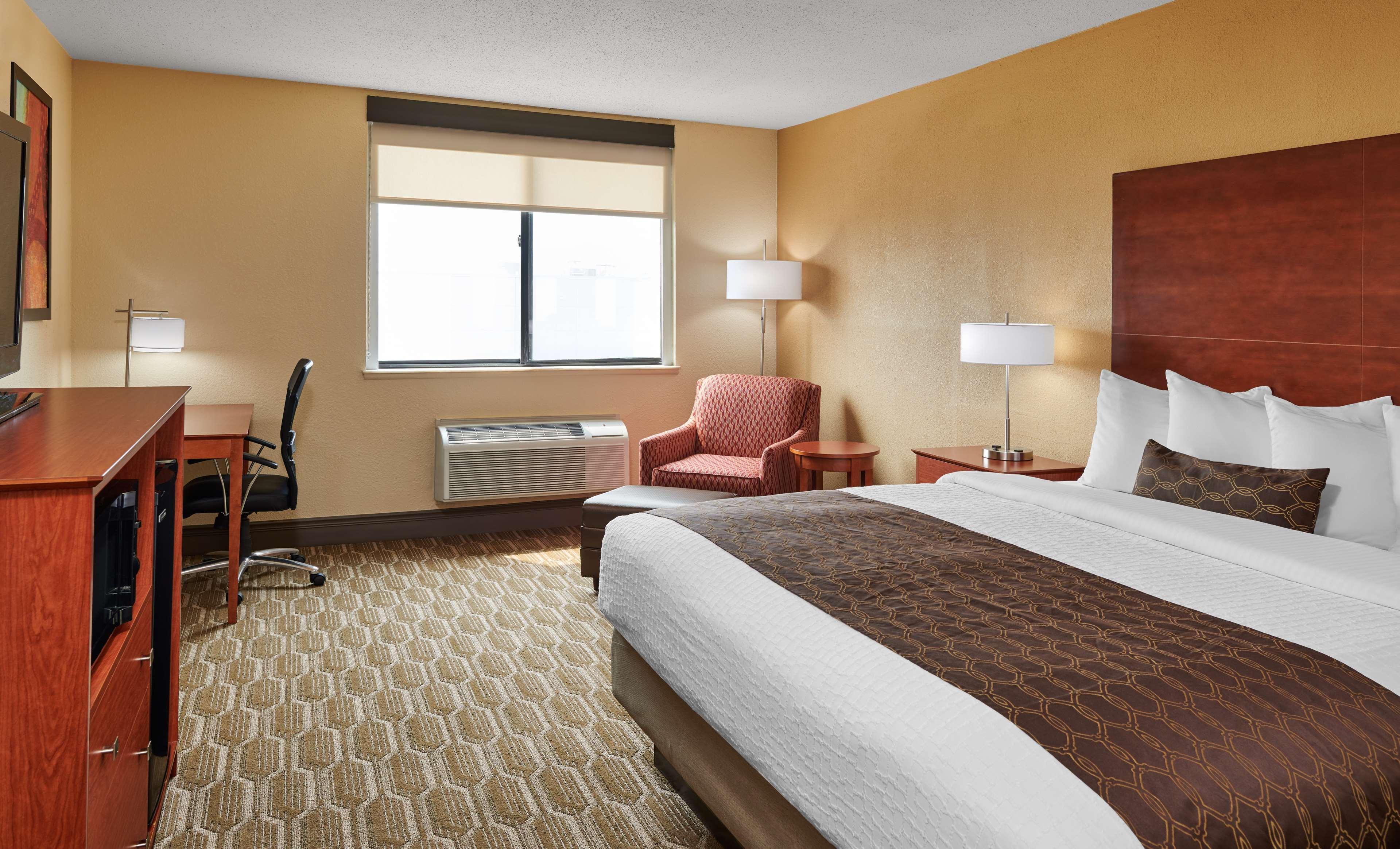 Best Western Plus Milwaukee Airport Hotel & Conference Center Екстер'єр фото