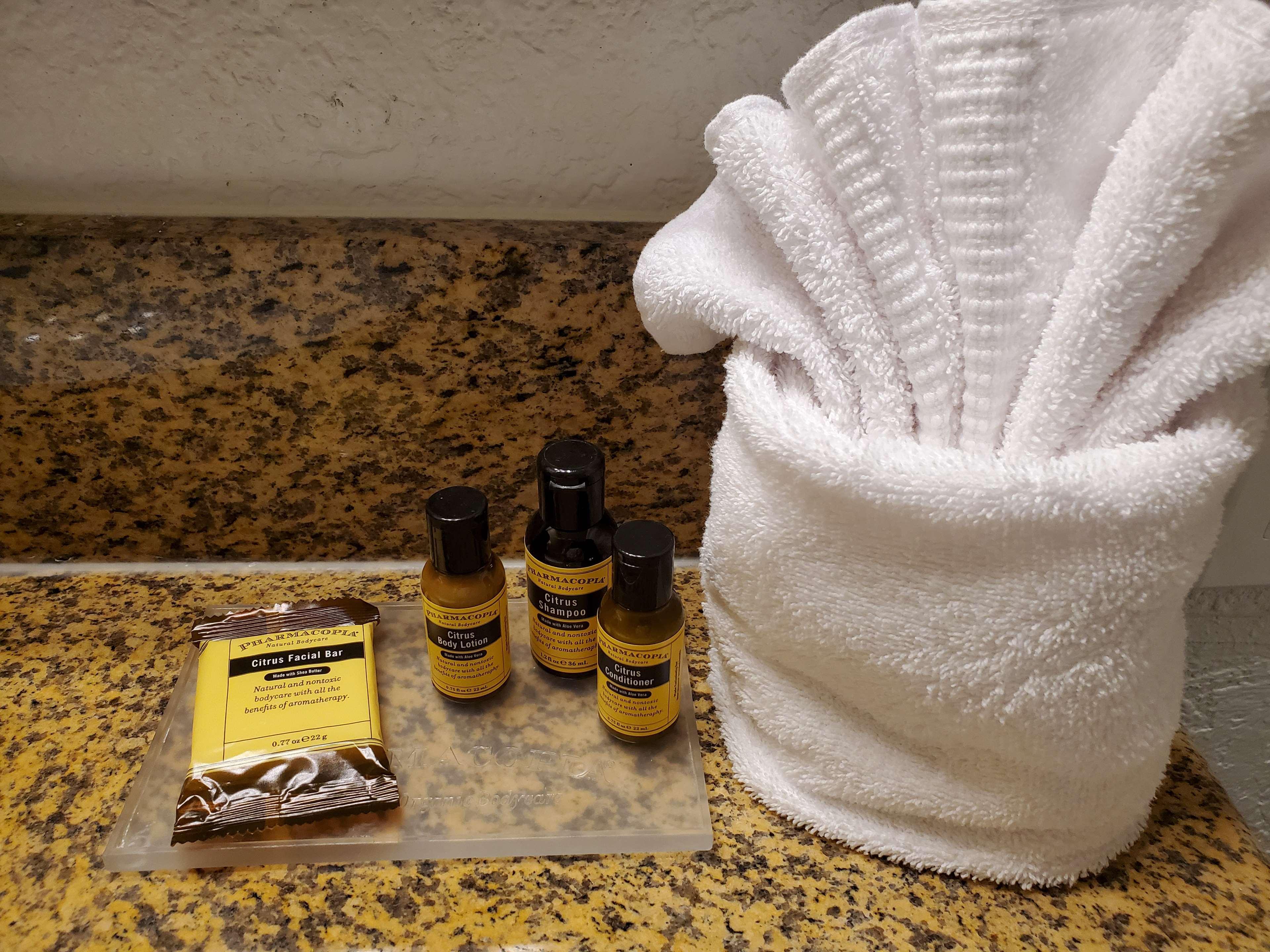 Best Western Plus Milwaukee Airport Hotel & Conference Center Екстер'єр фото