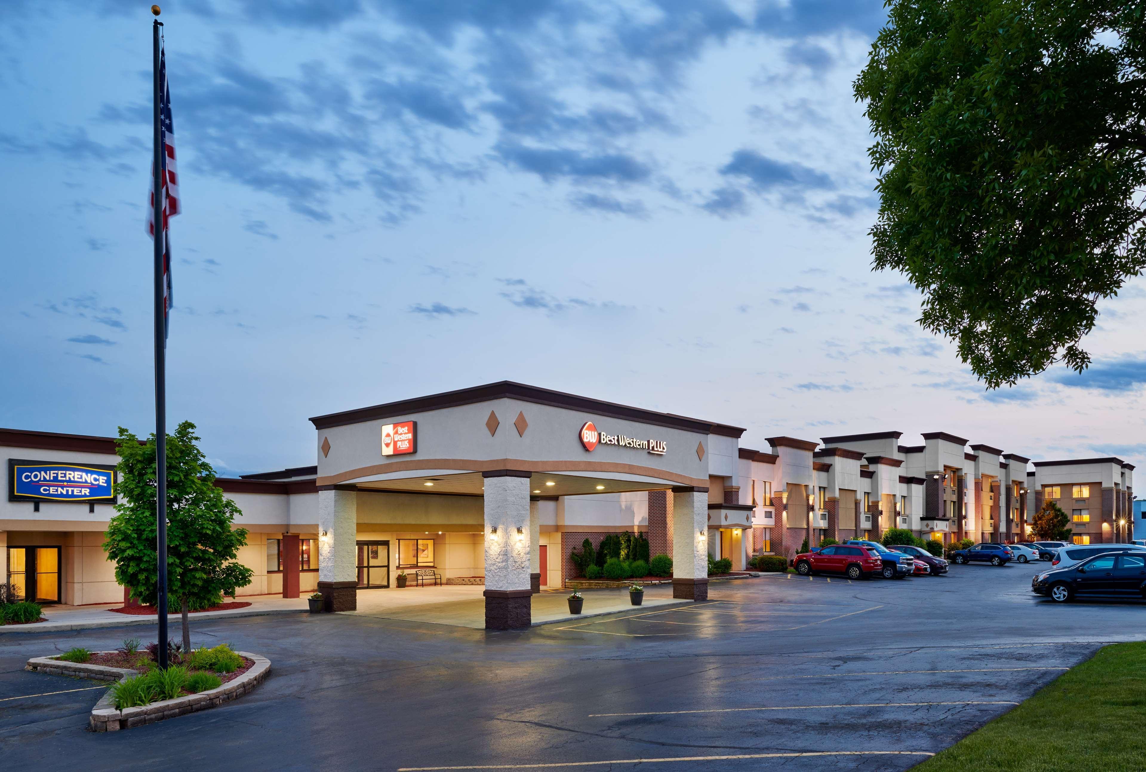 Best Western Plus Milwaukee Airport Hotel & Conference Center Екстер'єр фото