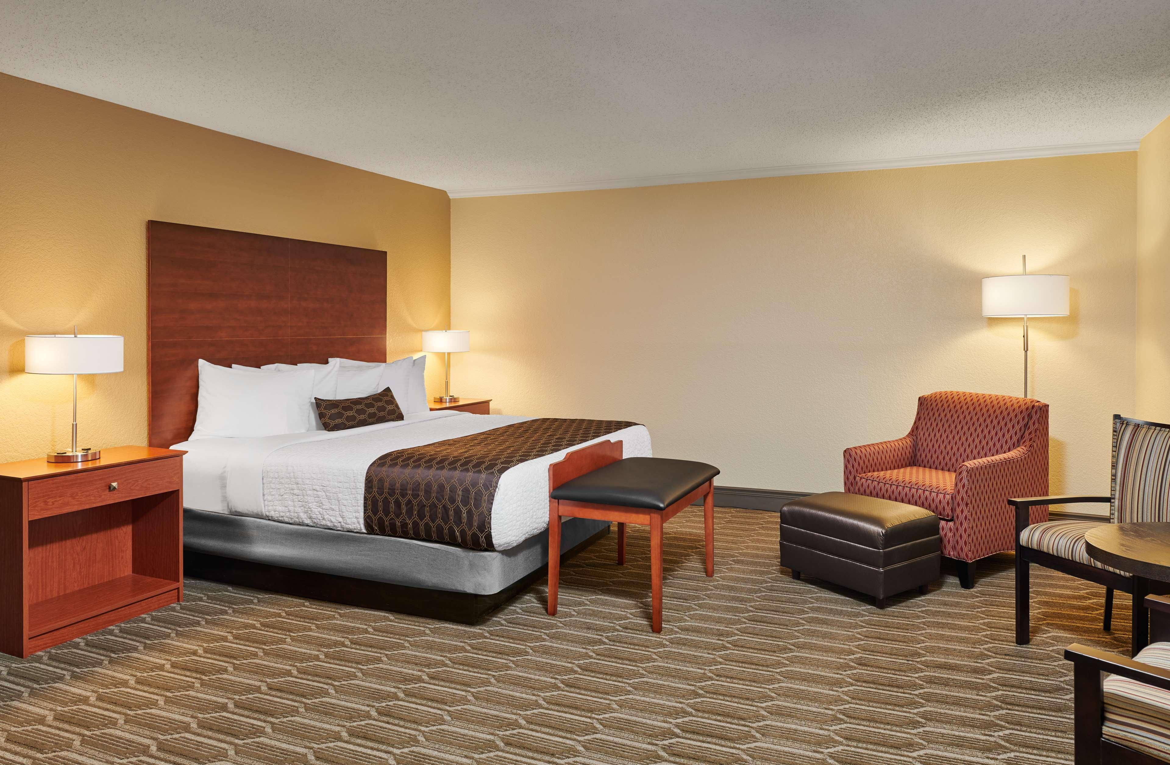 Best Western Plus Milwaukee Airport Hotel & Conference Center Екстер'єр фото