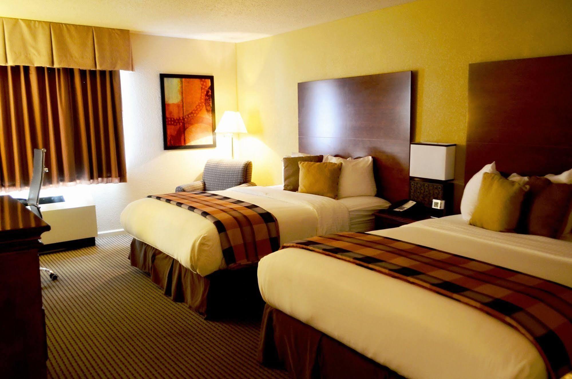Best Western Plus Milwaukee Airport Hotel & Conference Center Екстер'єр фото