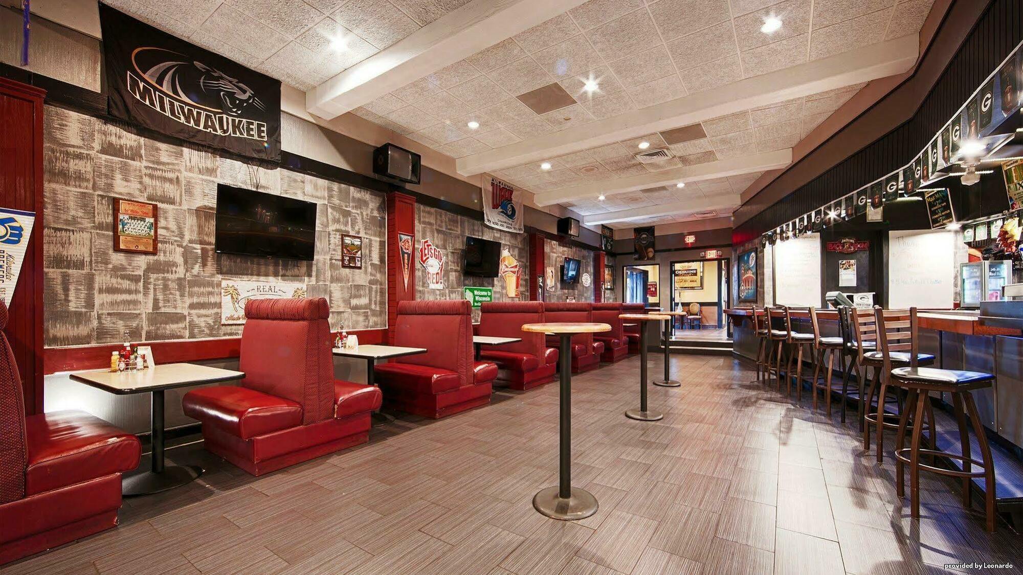 Best Western Plus Milwaukee Airport Hotel & Conference Center Екстер'єр фото